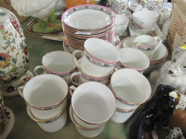 QUANTITY OF TEAWARE      Image