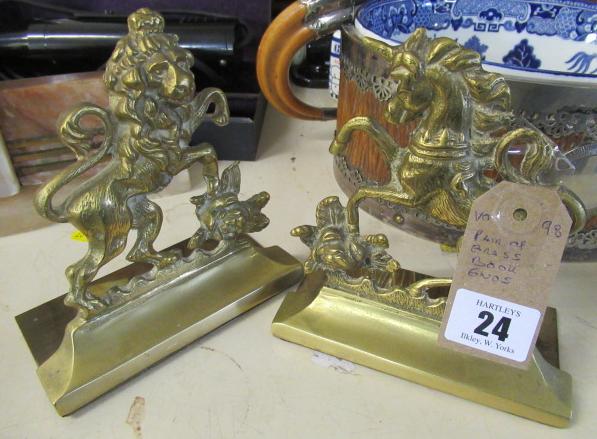 PAIR OF CAST BRASS BOOK ENDS Image