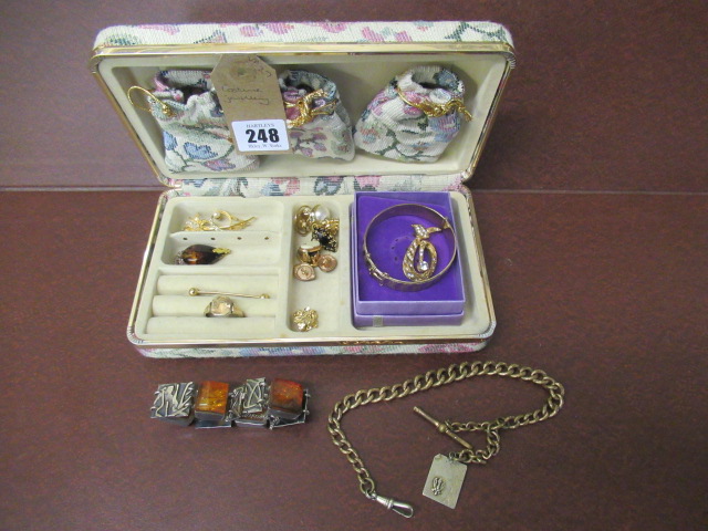 COSTUME JEWELLERY Image