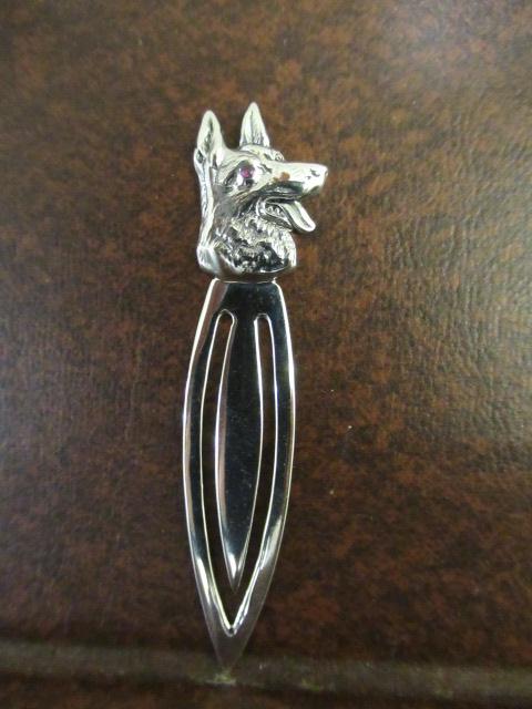 SILVER DOG BOOKMARK Image