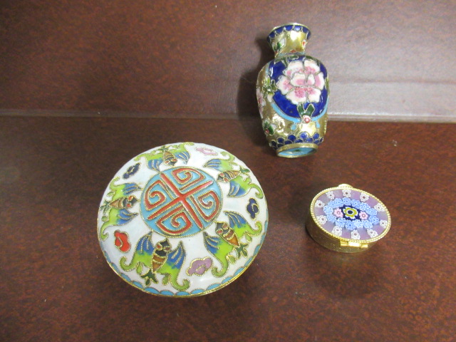 CLOISONNE LIDDED BOX  VASE AND A PILL BOX Image