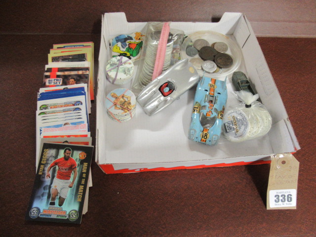 BOX OF COLLECTABLES Image