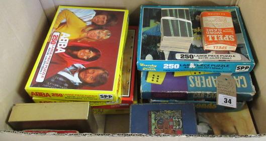 QUANTITY OF RETRO JIGSAWS AND GAMES Image