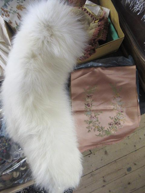 WHITE FOX FUR COLLAR AND JACQMAR SCARF Image