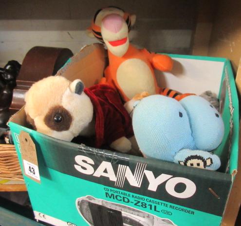 BOX OF SOFT TOYS Image