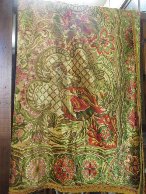 LARGE CHENILLE THROW Image