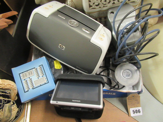 CASED GARMIN NOVI 1390 GPS AND CASED TOM TOM SAT NAV ETC Image