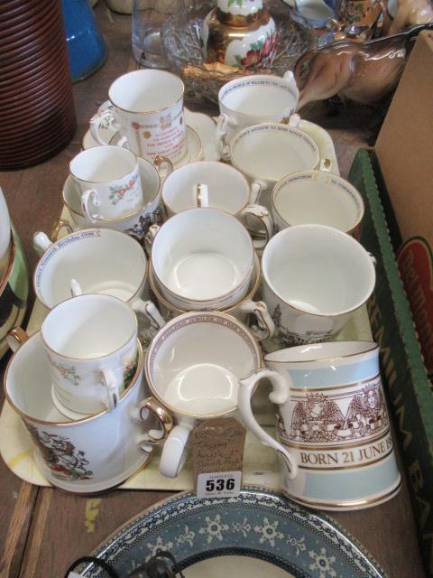 TRAY OF AYNSLEY AND OTHER ROYAL COMMEMORATIVE MUGS Image