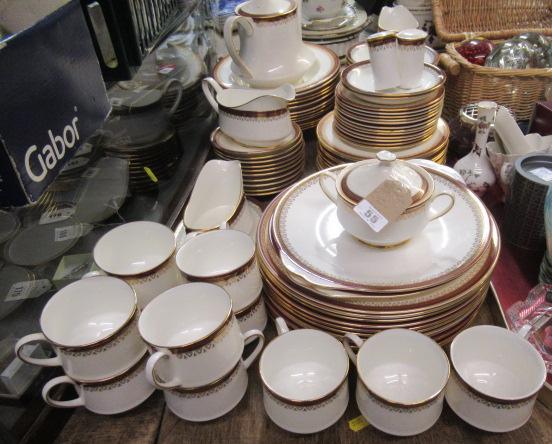 ROYAL ALBERT HOLYROOD PATTERN TEA AND DINNERWARE Image
