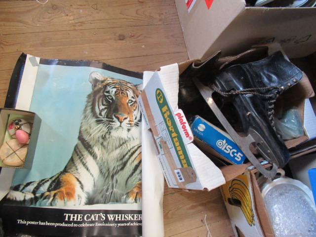 BOX OF MISCELLANEOUS INCLUDING OLD ICE SKATES Image