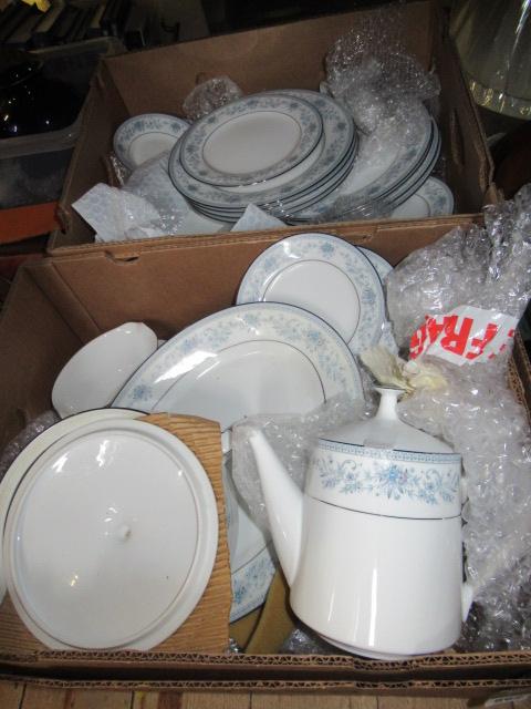 TWO BOXES OF NORITAKE TABLEWARE Image