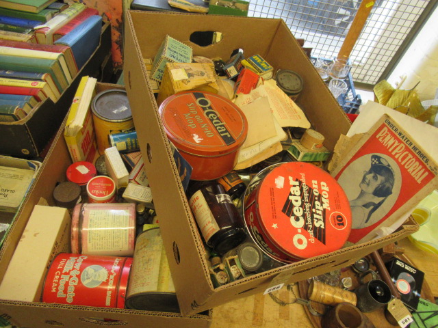 TWO BOXES OF COLLECTABLE TINS Image