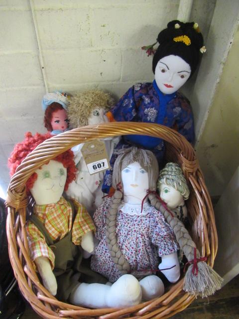 WICKER BASKET OF RAG DOLLS Image