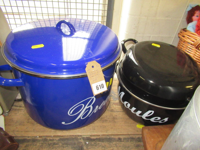 ENAMEL BREAD POT ETC Image
