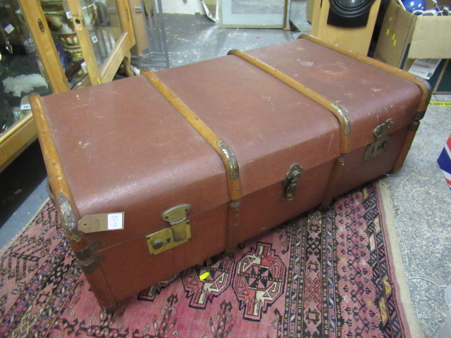 LARGE VINTAGE TRAVEL TRUNK Image