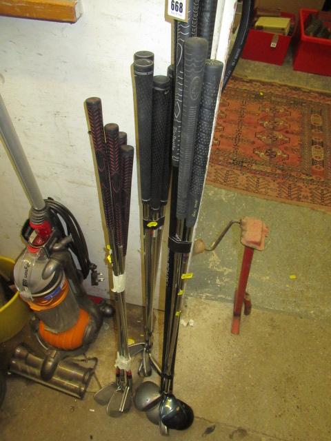 COLLECTION OF GOLF CLUBS INCLUDING MIXED DRIVERS Image