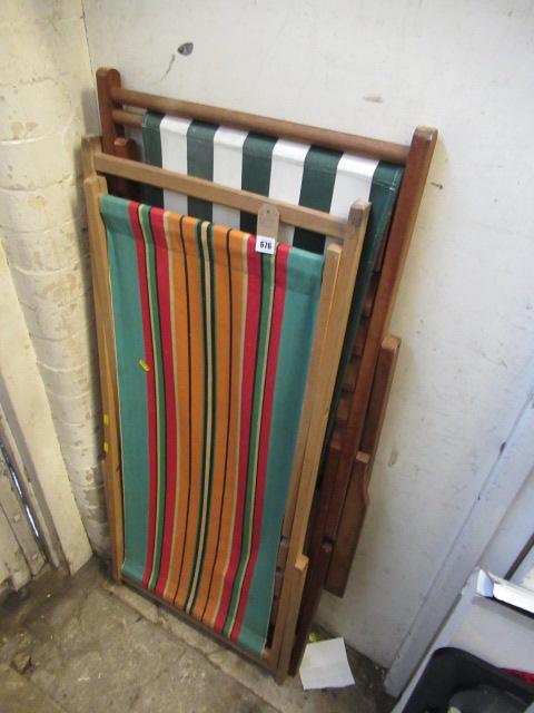 TWO VINTAGE DECK CHAIRS Image