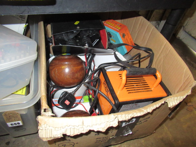 BOX OF MISCELLANEOUS ITEMS Image