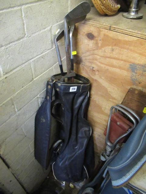 GOLF BAG AND CLUBS Image