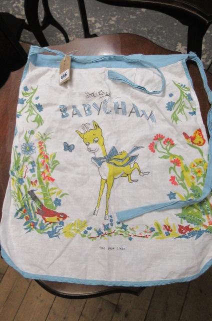 VINTAGE BABYCHAM PINNY Image