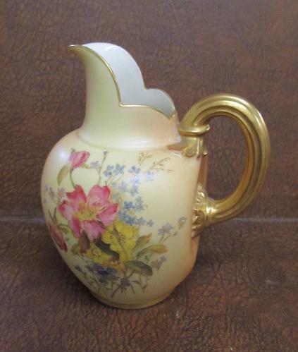 ROYAL WORCESTER JUG Image