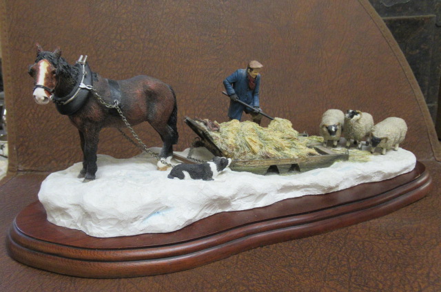 THREE BORDER FINE ART MODELS Image