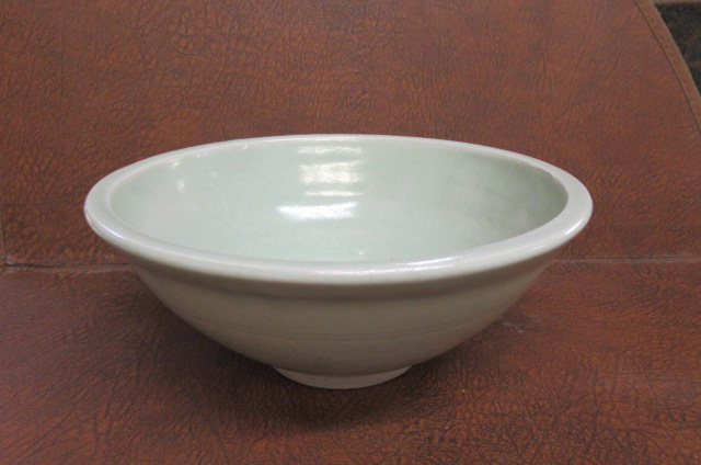 CELADON GLAZED BOWL Image