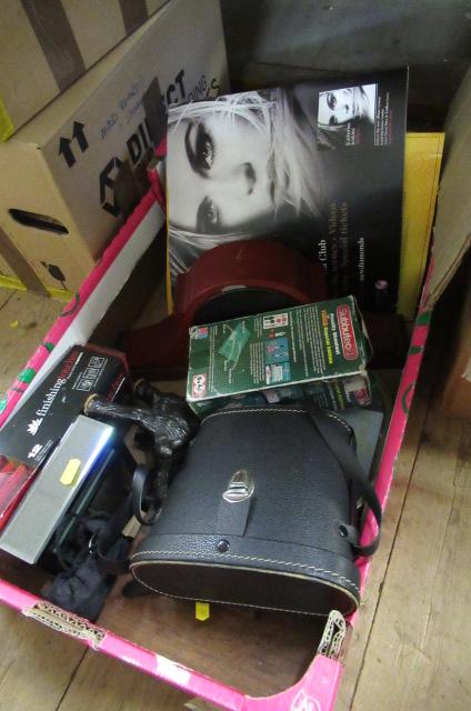 BOX OF MISCELLANEOUS INCLUDING BINOCULARS Image