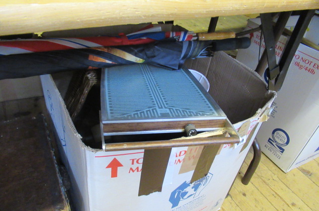BOX OF MISCELLANEOUS INCLUDING UMBRELLAS Image