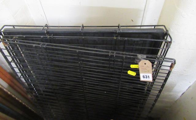 DOG CRATE Image