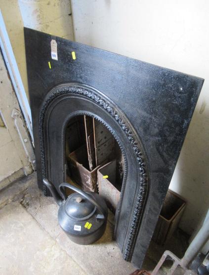 CAST IRON FIRE SURROUND Image