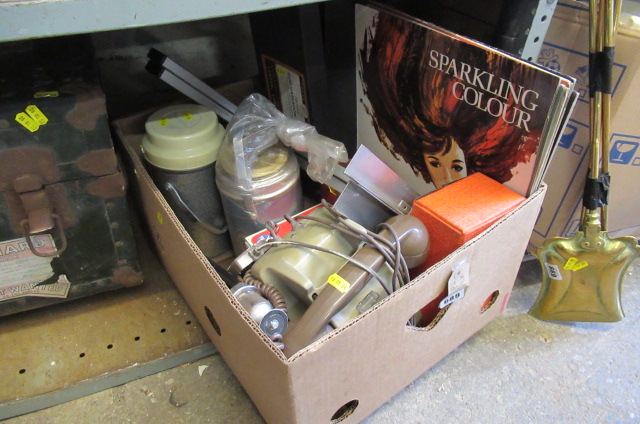 BOX OF MISCELLANEOUS ITEMS Image