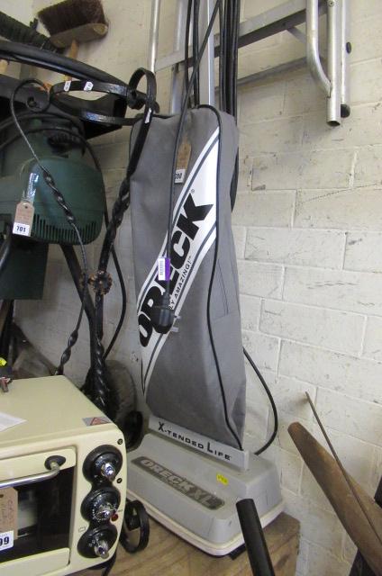 ORECK VACUUM CLEANER Image