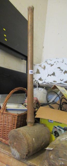 LARGE WOODEN MALLET Image