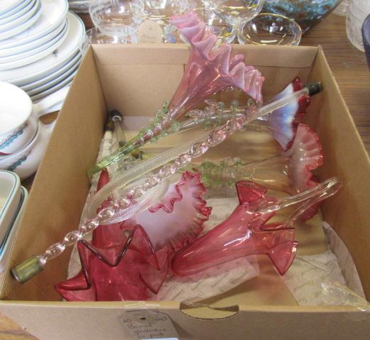 BOX OF GLASSWARE INCLUDING EPERGNE FLUTES Image