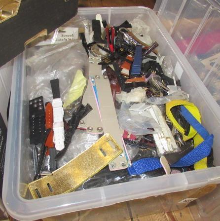 LARGE BOX OF WATCH STRAPS Image