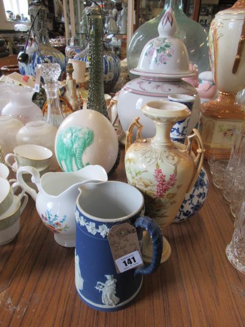 QUANTITY OF VASES INCLUDING HAWTHORNDEN AND WEDGWOOD Image