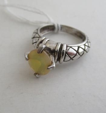 ETHIOPIAN OPAL SET STERLING SILVER RING Image