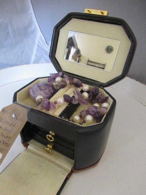 JEWELLERY BOX AND CONTENTS INCLUDING AMETHYST NECKLACE Image