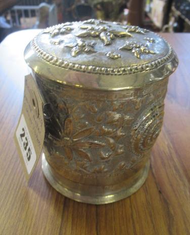 WHITE METAL CANNISTER Image
