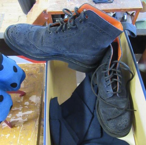 PAIR OF LADY'S TRICKER SUEDE BOOTS SIZE 3-4 Image
