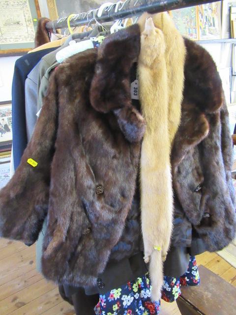 BROWN FUR CROPPED JACKET AND A MINK STOLE Image