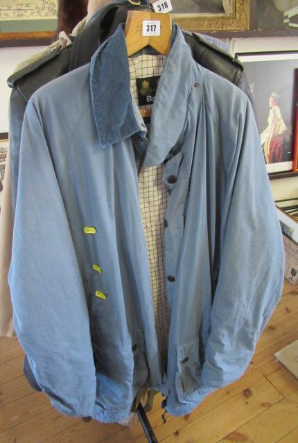 GENTS BLUE BARBOUR JACKET SIZE XL Image