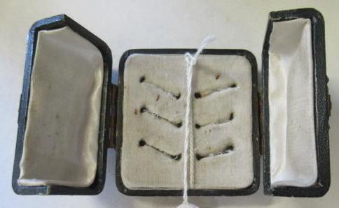 VICTORIAN MULTI RING BOX Image
