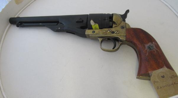 REVOLVER Image
