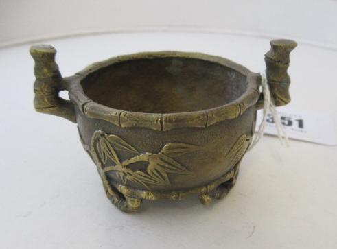 SMALL CHINESE BRONZE VESSEL WITH FOUNDRY MARK Image