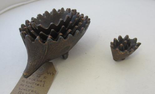 SET OF FIVE HEDGEHOG ASH TRAYS AFTER WALTER BOSSE Image