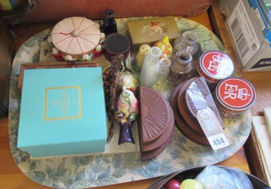 TRAY OF MISCELLANEOUS ITEMS Image