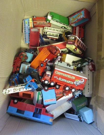 BOX OF DIECAST BUSES AND CIRCUS BUSES INCLUDING CORGI Image