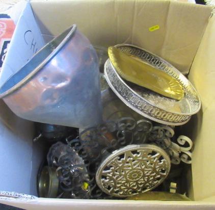 BOX OF METALWARE Image